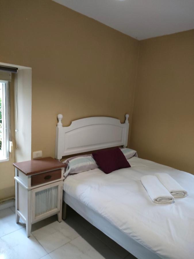 Pension Mar De Rosa Villanueva De Arosa Esterno foto