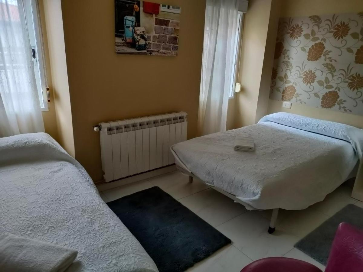 Pension Mar De Rosa Villanueva De Arosa Esterno foto