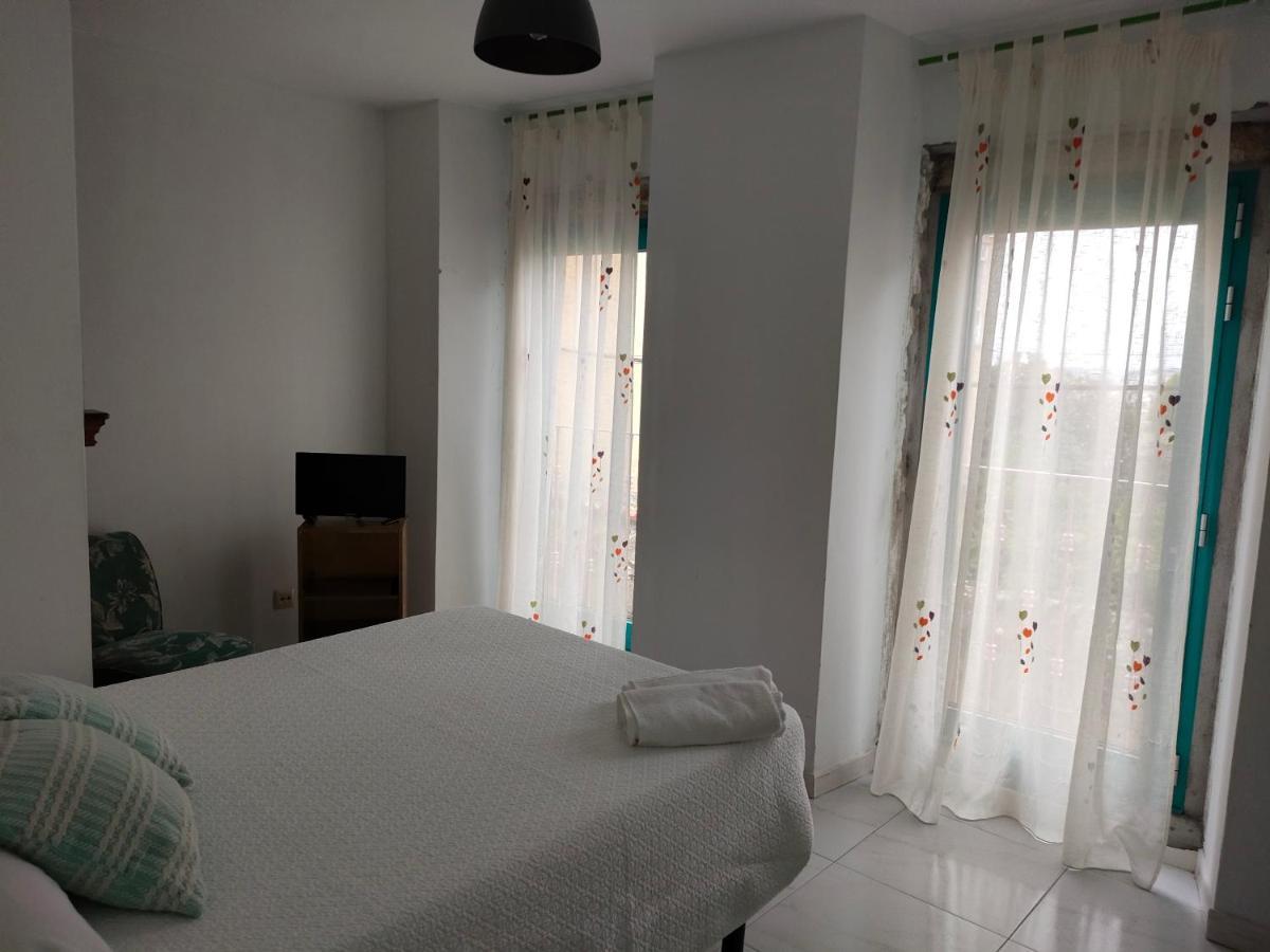 Pension Mar De Rosa Villanueva De Arosa Esterno foto